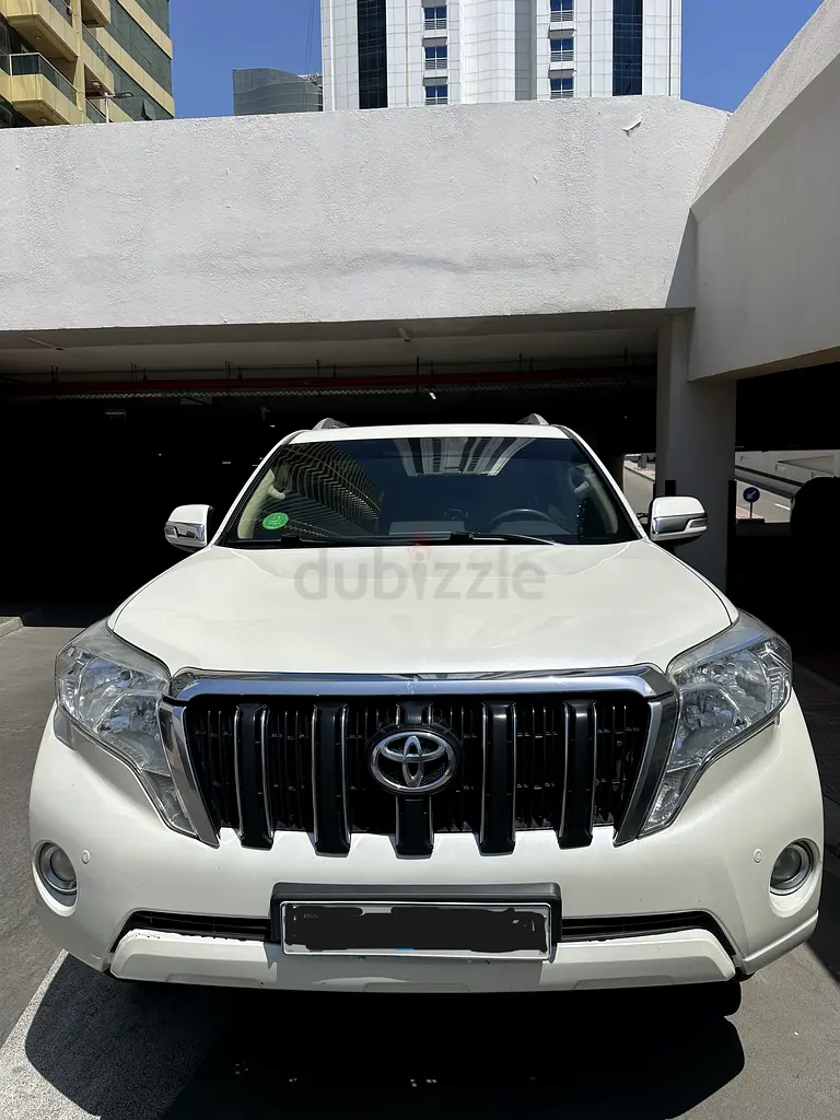 Toyota Prado GXR 4.0 Full Option | 2016 | Well Maintained | GCC Specs - Image 16