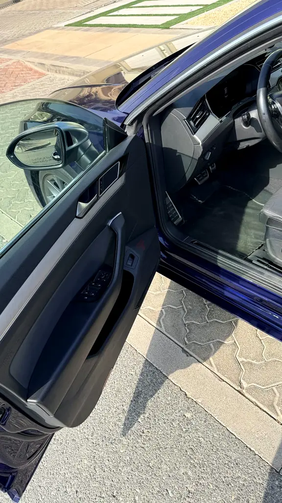 Volkswagon Arteon -First Owner, Driven by the owner 2018 model - Image 5