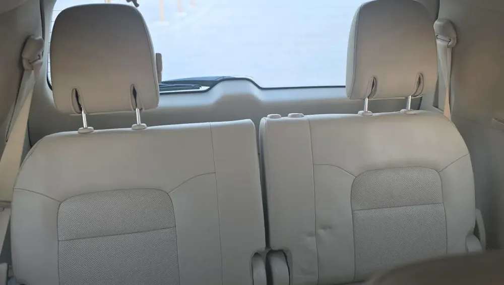 Toyota Land Cruiser GXR 2019 | GCC Specs | Well Maintained - Image 10
