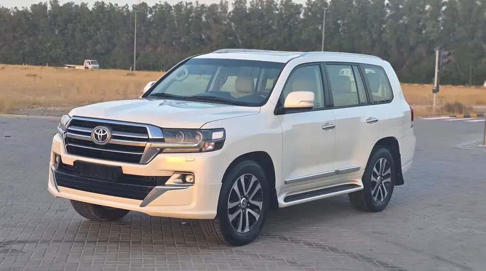 Toyota Land Cruiser GXR 2019 | GCC Specs | Well Maintained - Image 20