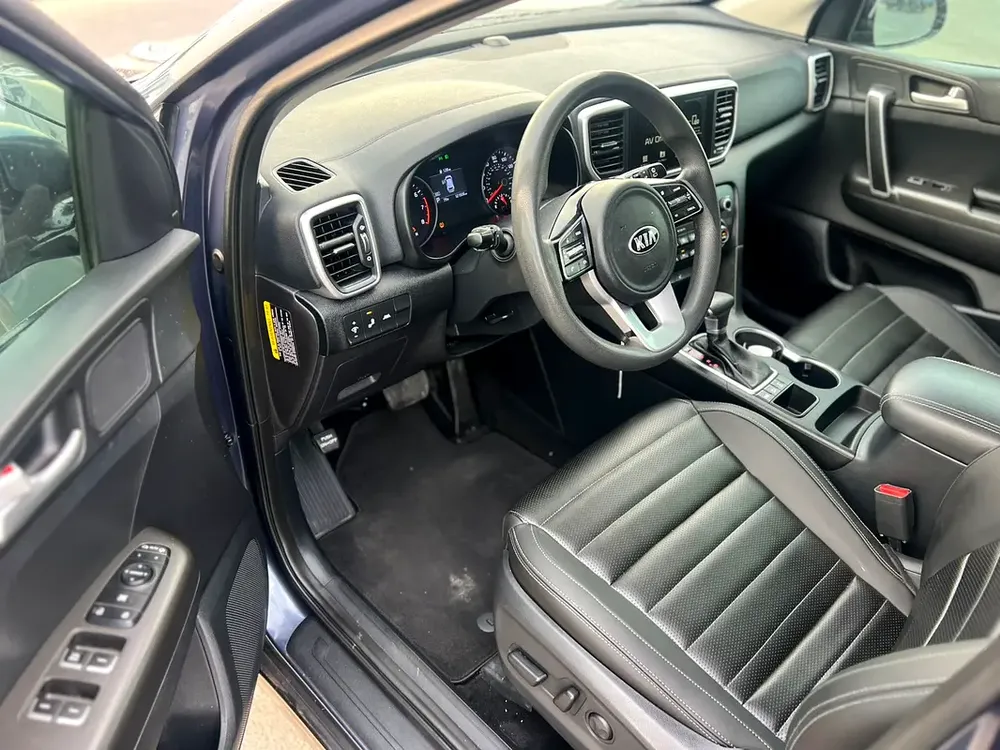 2020 Kia Sportage LX Mid - option - 2.4L V4 - AWD 4x4 - Rear Camera - Leather Seat - 2 keys - Image 11