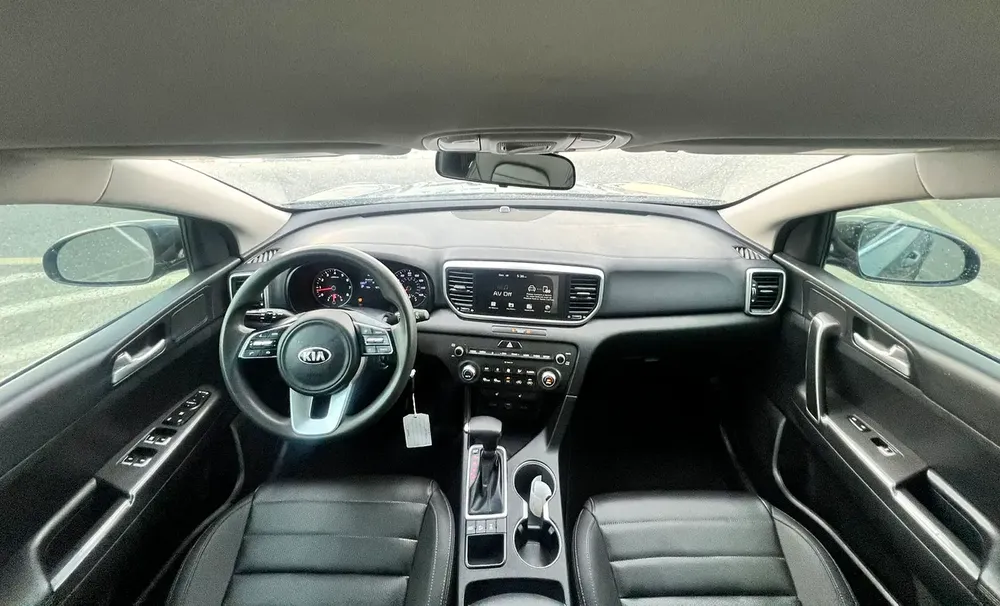 2020 Kia Sportage LX Mid - option - 2.4L V4 - AWD 4x4 - Rear Camera - Leather Seat - 2 keys - Image 9