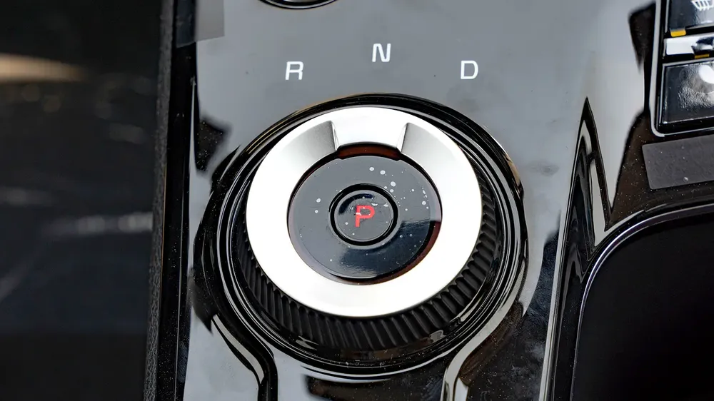 2025 Kia Sportage 1.6L Petrol AT with Panoramic Sunroof - Image 14