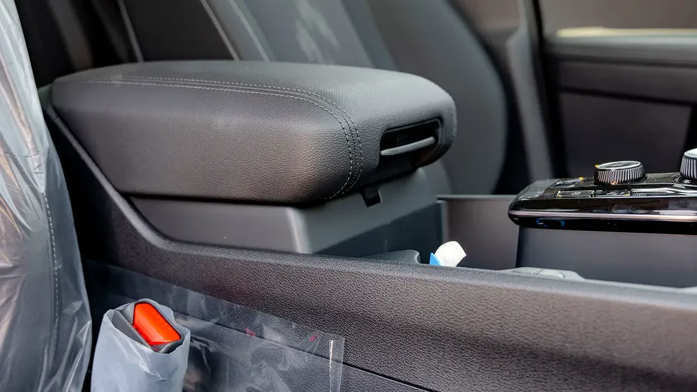 2025 Kia Sportage 1.6L Petrol AT with Panoramic Sunroof - Image 15