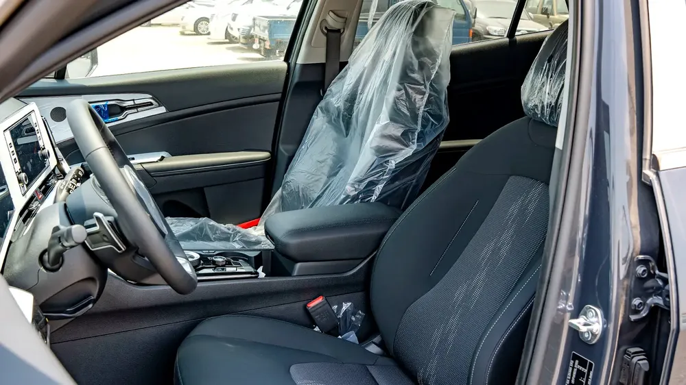 2025 Kia Sportage 1.6L Petrol AT with Panoramic Sunroof - Image 7