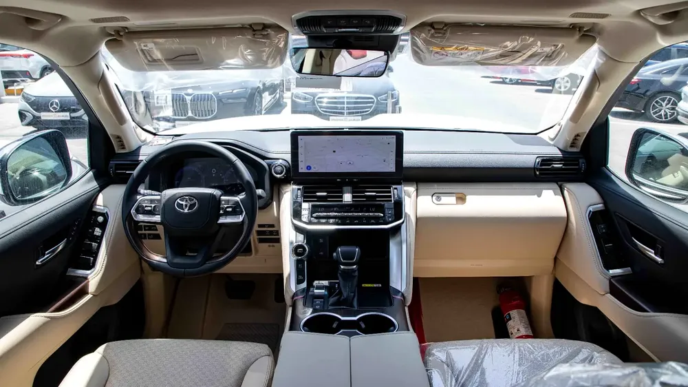 Toyota Land Cruiser VXR 4.0L Petrol | 2026 | GCC Specs | Full Option - Image 12