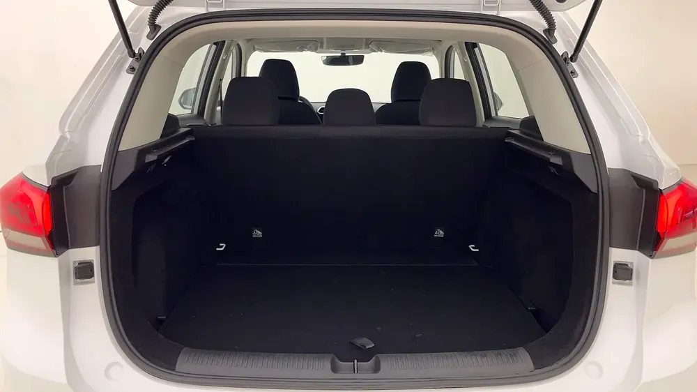 AED 801/month | Manufacturer Warranty | 30 Day Return | MG ZS 2026 - Image 10