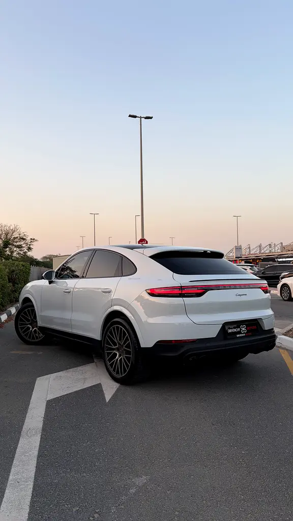 Porsche Cayenne Coupe 2022 GCC zero accident - Image 6