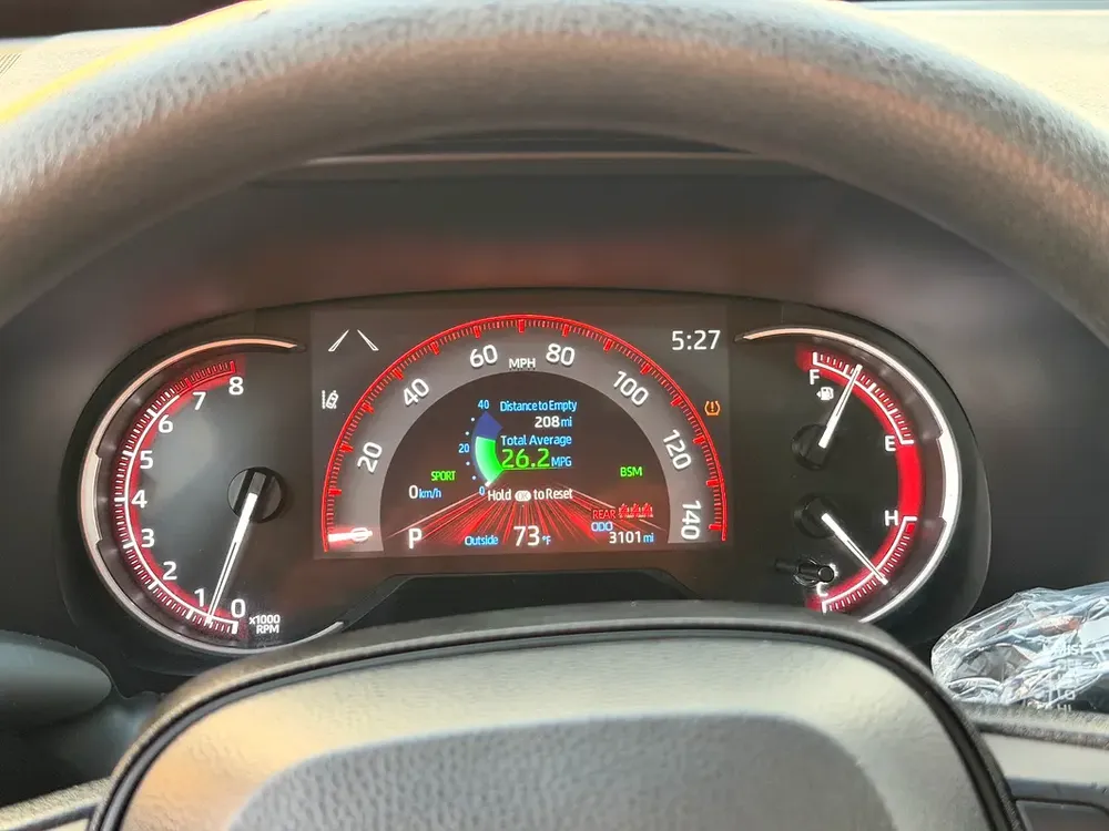 2025 TOYOTA RAV4 XLE XP FULL OPTIONS IMPORTED FROM USA - Image 12