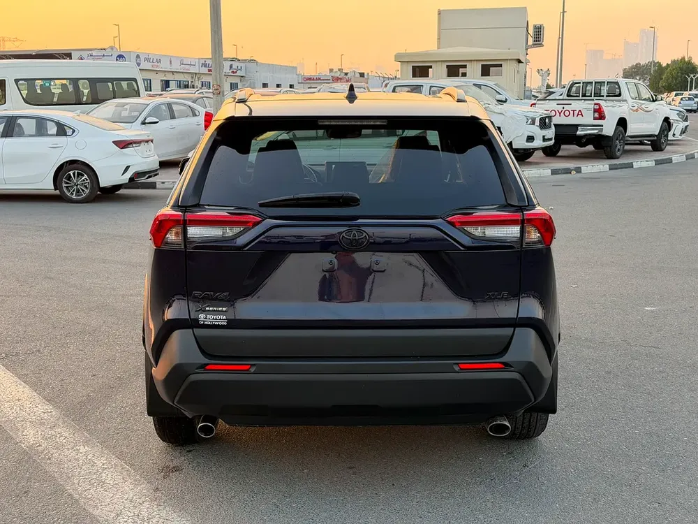 2025 TOYOTA RAV4 XLE XP FULL OPTIONS IMPORTED FROM USA - Image 6