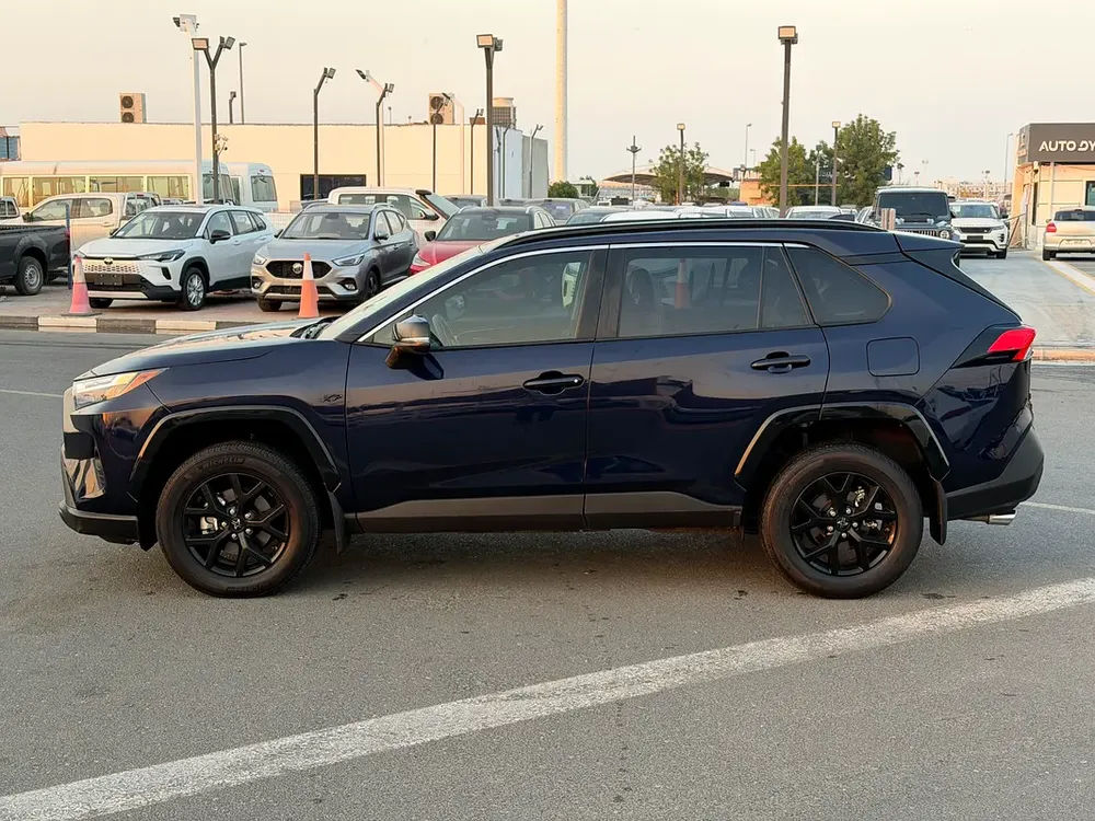 2025 TOYOTA RAV4 XLE XP FULL OPTIONS IMPORTED FROM USA - Image 7