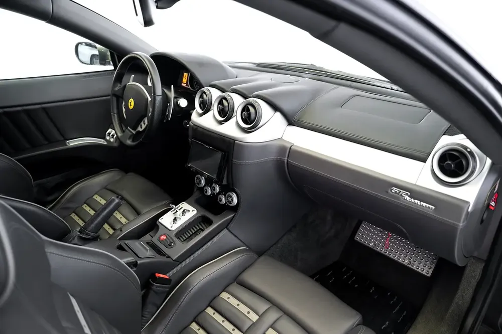612 SCAGLIETTI - DAYTONA SEATS - TWO TONE INTERIOR - WARRANTY AVAILABLE - Image 11
