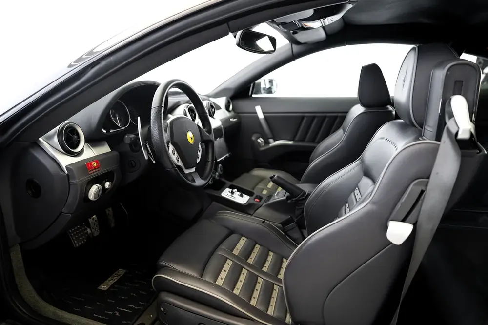 612 SCAGLIETTI - DAYTONA SEATS - TWO TONE INTERIOR - WARRANTY AVAILABLE - Image 9