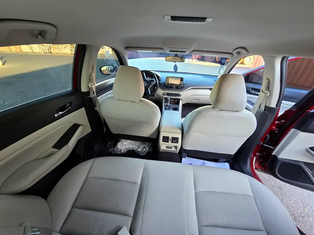 GCC Specs 2021 Altima Excellent Condition with 0% D:P  EMI from 999 Insurance Registration free - Image 8