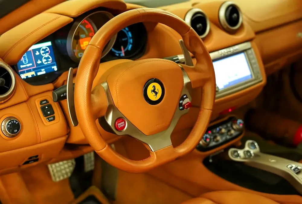 AED 5,559 PM | FERRARI CALIFORNIA 2011 | LOW KMS | PRISTINE CONDITION | GCC SPECS | 1 YEAR WARRANTY - Image 7