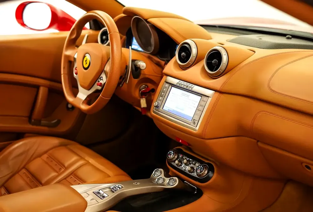 AED 5,559 PM | FERRARI CALIFORNIA 2011 | LOW KMS | PRISTINE CONDITION | GCC SPECS | 1 YEAR WARRANTY - Image 9