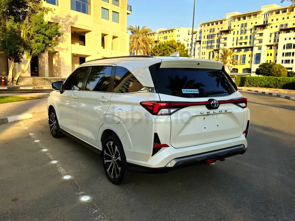 Toyota Veloz GX 2024 GCC Single owner agency maintain - Image 6
