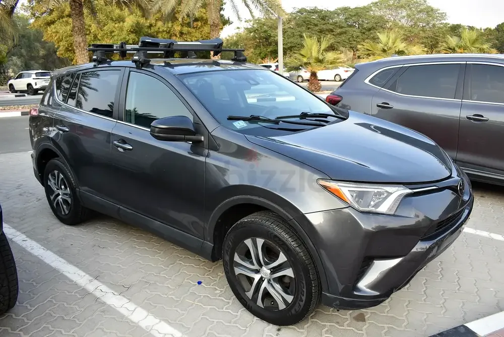 Toyota Rav 4 LE 2018, American Specs - Well Maintained - Image 10