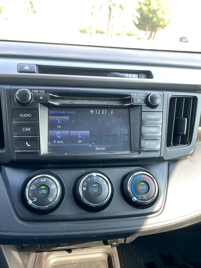 Toyota Rav 4 LE 2018, American Specs - Well Maintained - Image 14