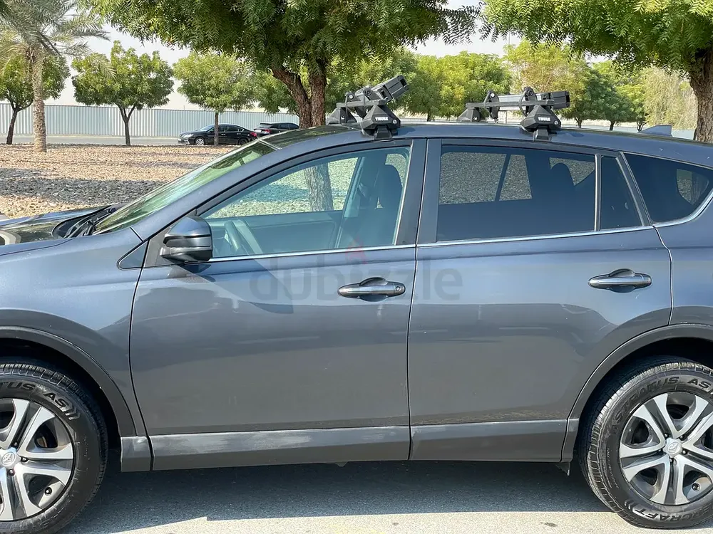 Toyota Rav 4 LE 2018, American Specs - Well Maintained - Image 16