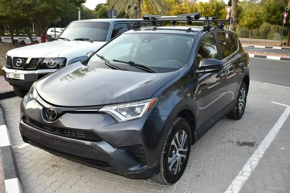 Toyota Rav 4 LE 2018, American Specs - Well Maintained - Image 6