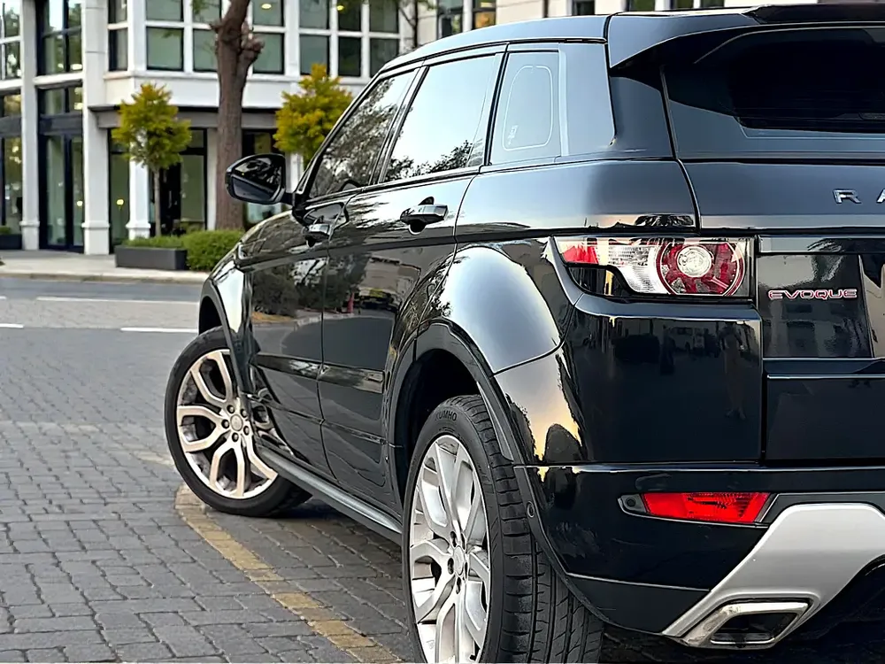 AED 2,700 EMI PM | RANGE ROVER EVOQUE | R-DYNAMIC | HSE | 0% DOWNPAYMENT - Image 10