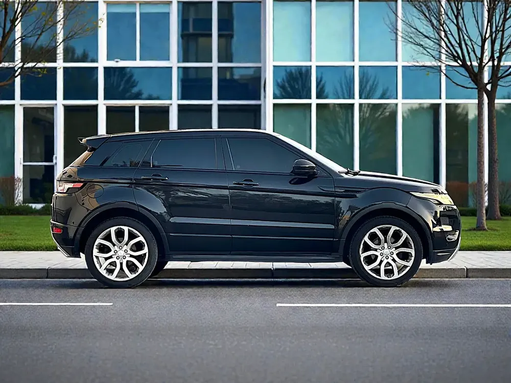 AED 2,700 EMI PM | RANGE ROVER EVOQUE | R-DYNAMIC | HSE | 0% DOWNPAYMENT - Image 4