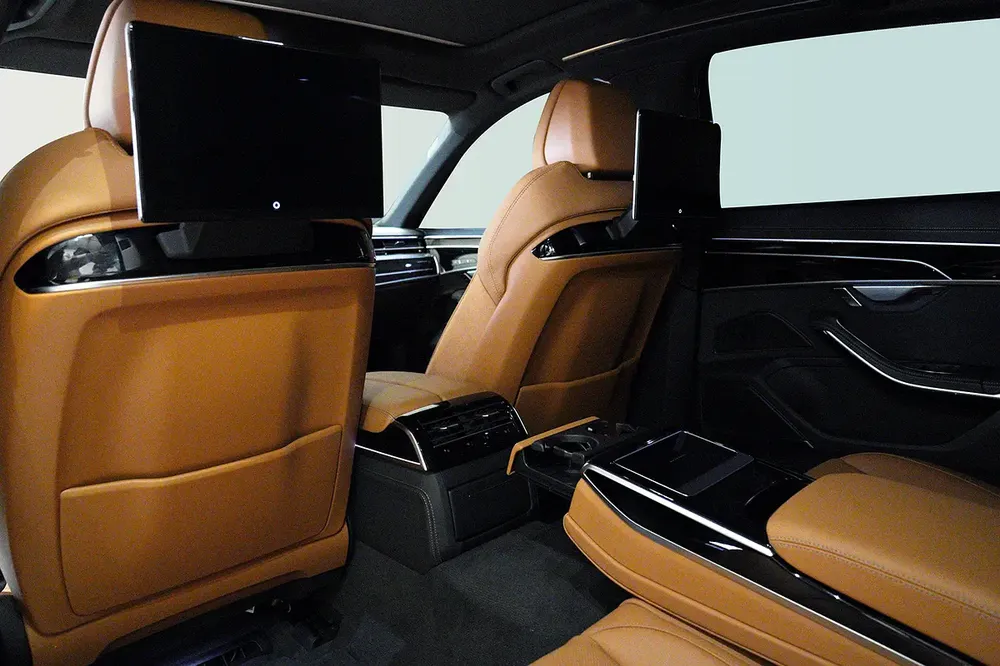 Audi A8L 55 TFSI Quattro - 2023 - Image 8