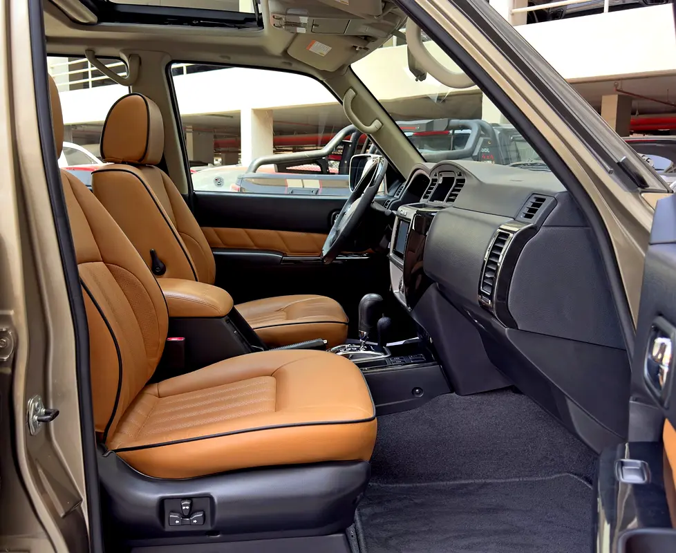 Nissan Patrol Safari Super Safari 2022 - GCC Specs - Perfect Condition - Image 11
