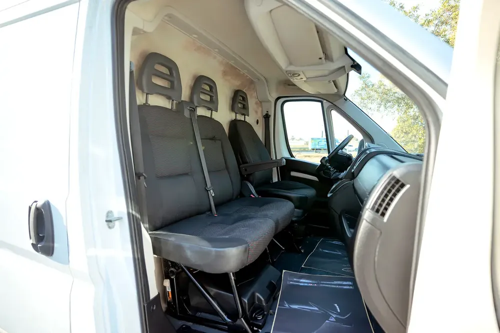 Peugeot Boxer L4H3 Delivery Van | GCC Specs | Ref#P05283 - Image 10