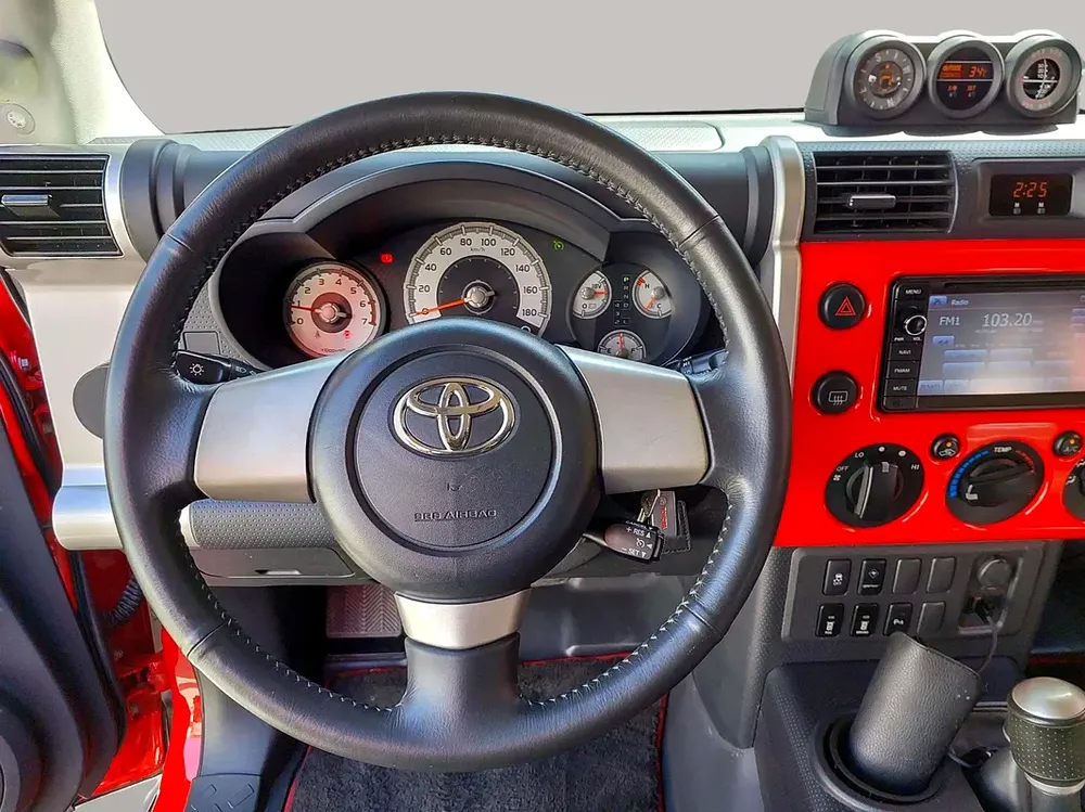 AED 2992/month | 2016 Toyota FJ Cruiser  | GCC Specs | Ref#468455 - Image 10