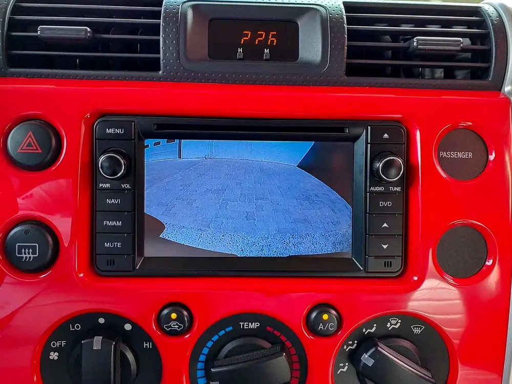 AED 2992/month | 2016 Toyota FJ Cruiser  | GCC Specs | Ref#468455 - Image 14