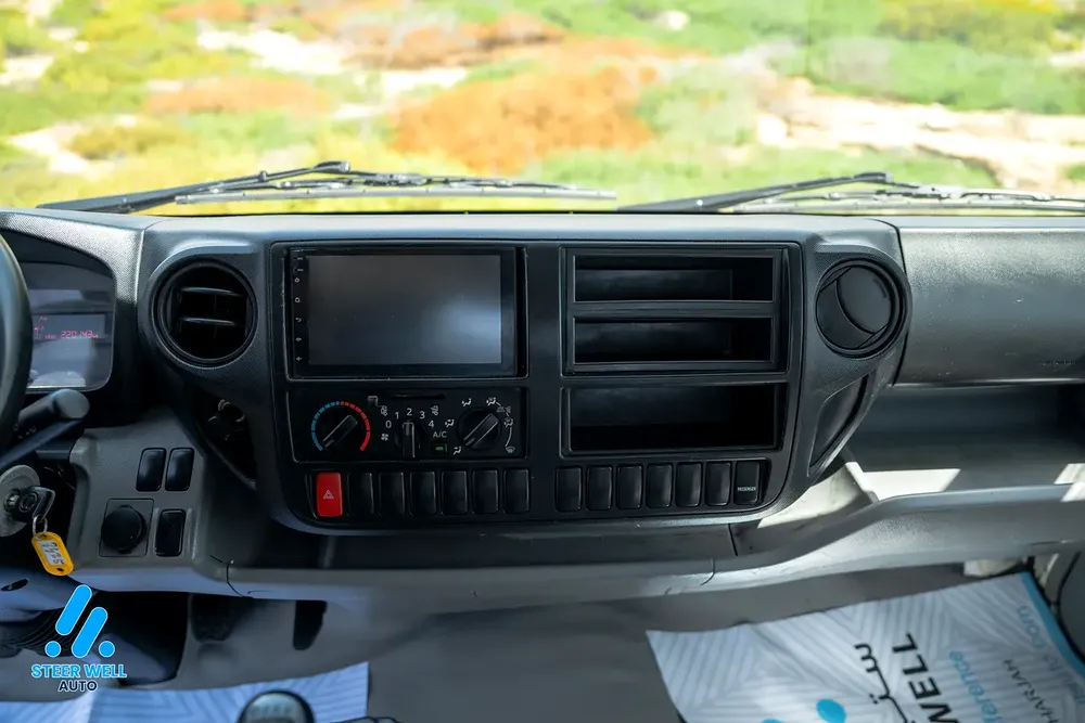 2020 Hino 300 Series 916 Bare Chassis - Diesel -GCC -Manual Transmission - Image 16