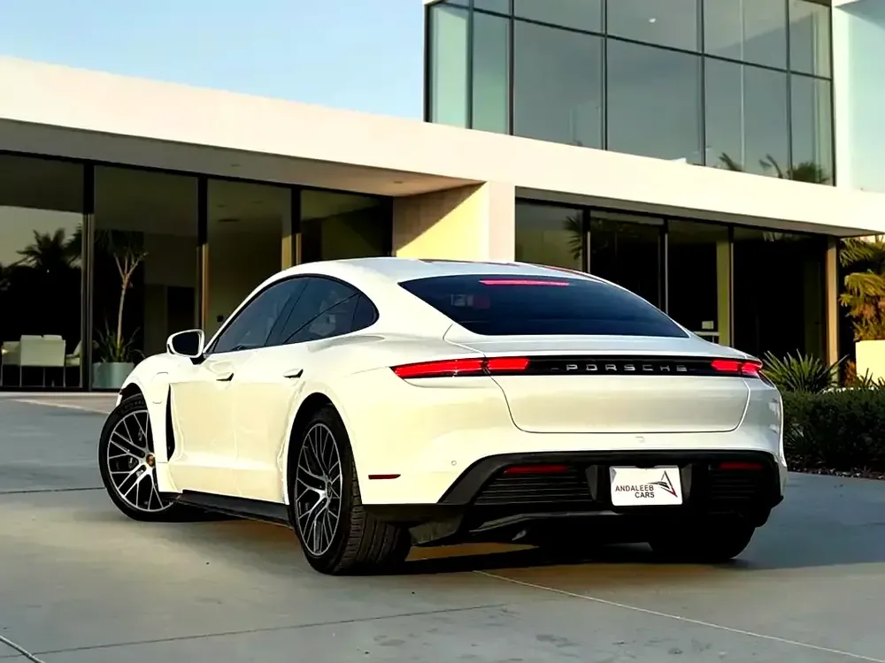 AED 3,030 P.M | 0% DOWN PAYMENT | PORSCHE TAYCAN | EV | 2022 - Image 6