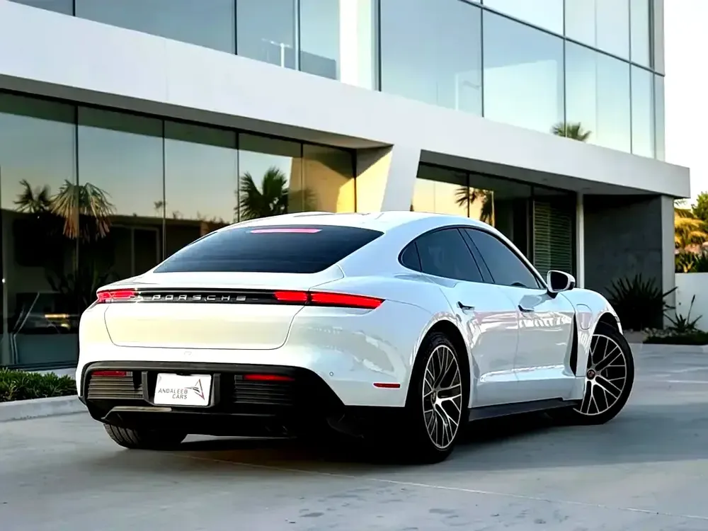AED 3,030 P.M | 0% DOWN PAYMENT | PORSCHE TAYCAN | EV | 2022 - Image 7