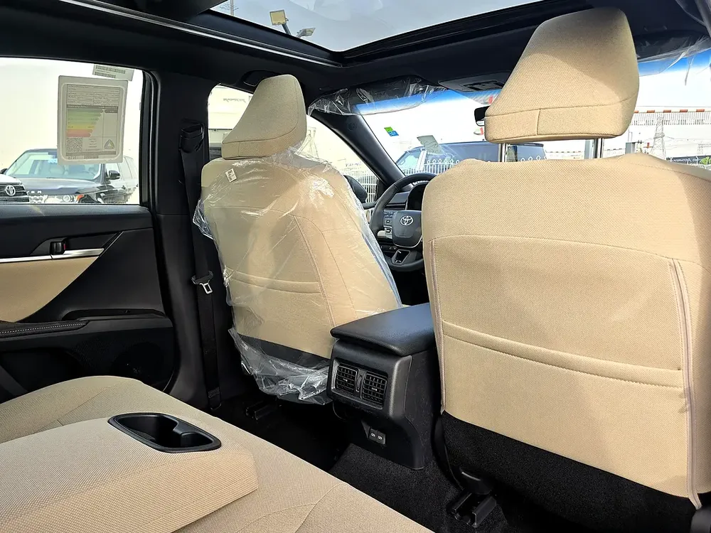 Toyota Camry LE 2.5L Hybrid A/T FWD Sedan GCC Silver color 2026 model - Image 13
