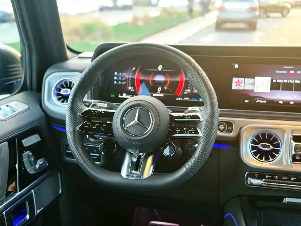 G63 AMG DOUBLE NIGHT SERIES 2025 JAPANESESPECS 4000KM DRIVEN ONLY - Image 10
