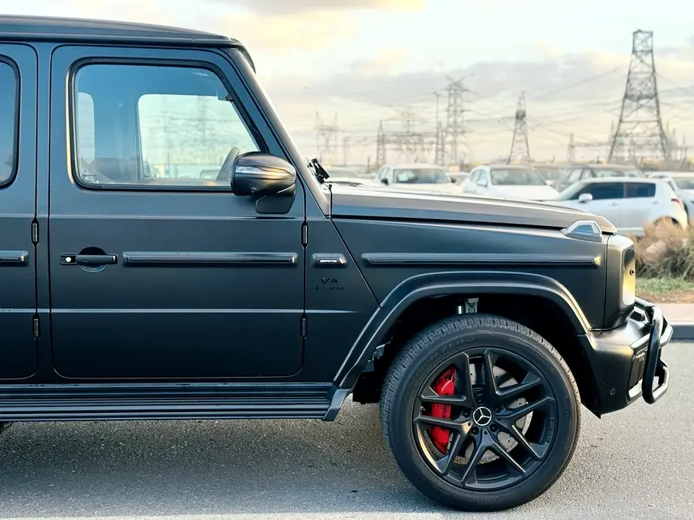 G63 AMG DOUBLE NIGHT SERIES 2025 JAPANESESPECS 4000KM DRIVEN ONLY - Image 5