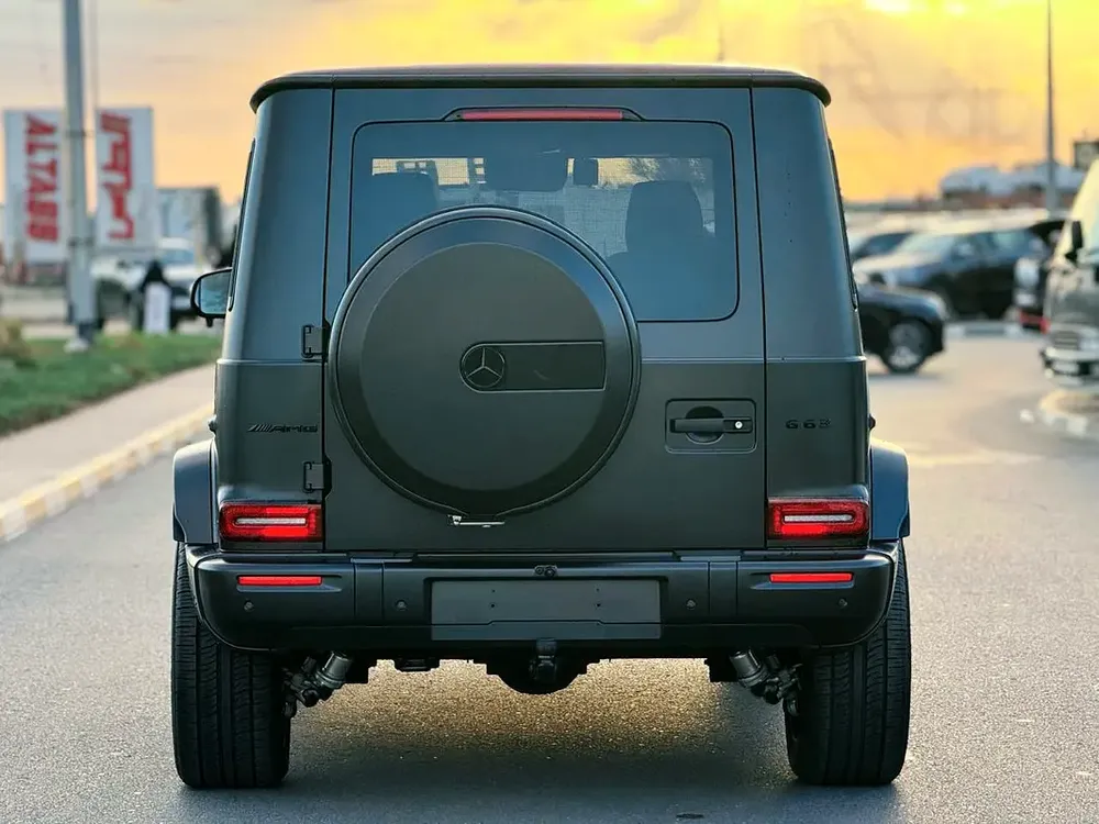 G63 AMG DOUBLE NIGHT SERIES 2025 JAPANESESPECS 4000KM DRIVEN ONLY - Image 8