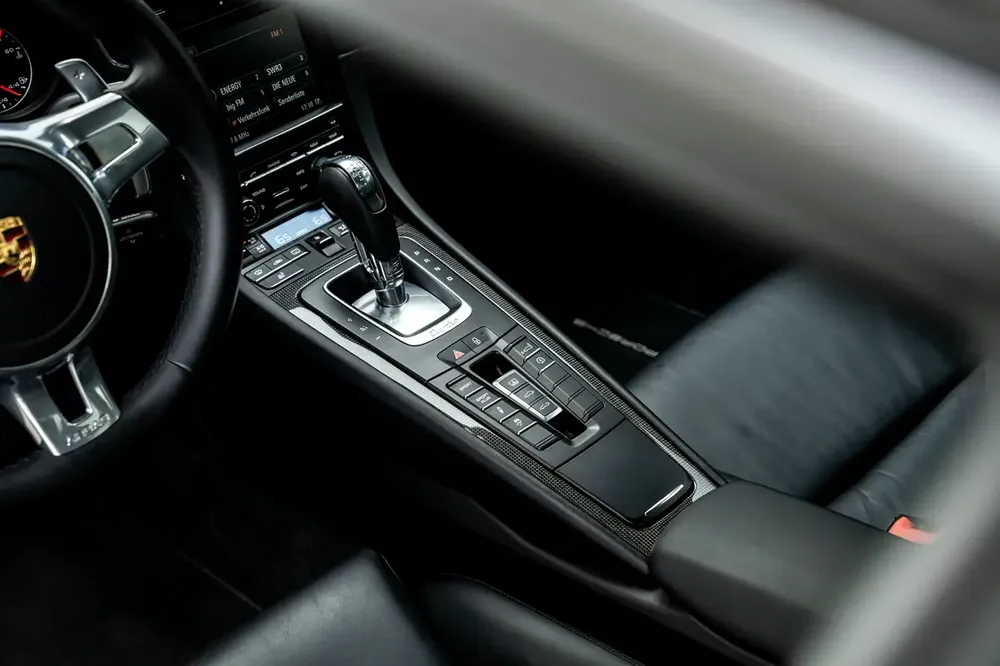 2015 PORSCHE 911 TURBO - Image 10