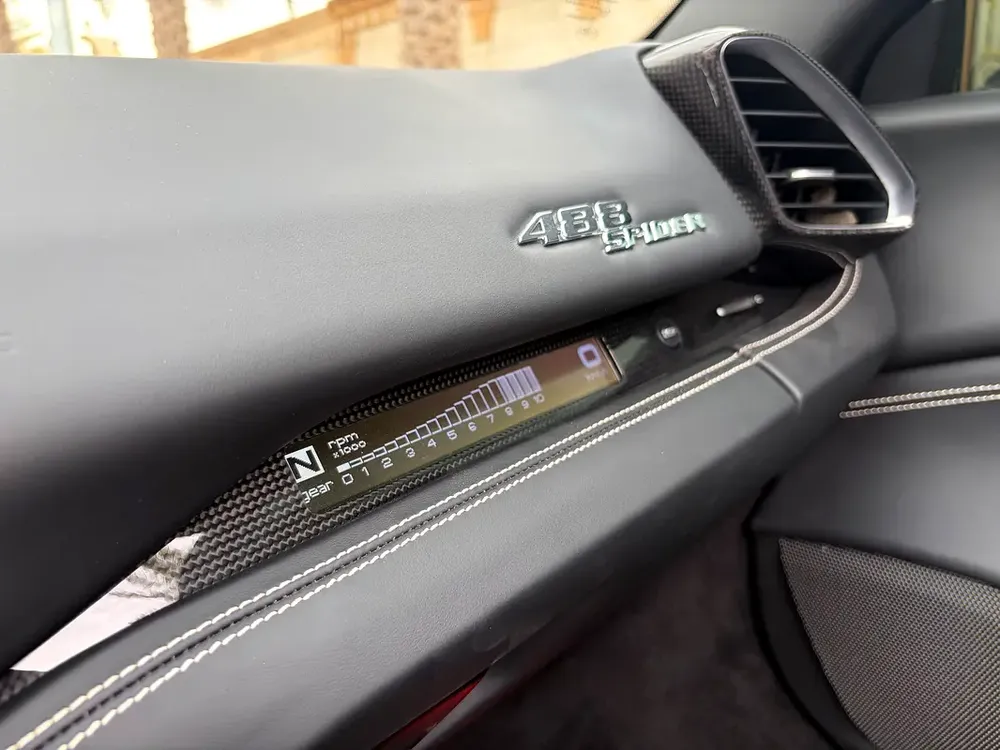 Ferrari 488 spider 21,000kms GCC - Image 10