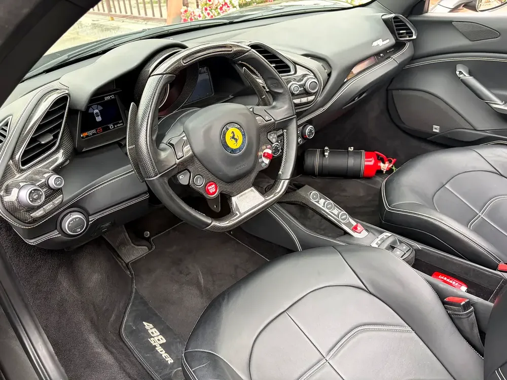 Ferrari 488 spider 21,000kms GCC - Image 5