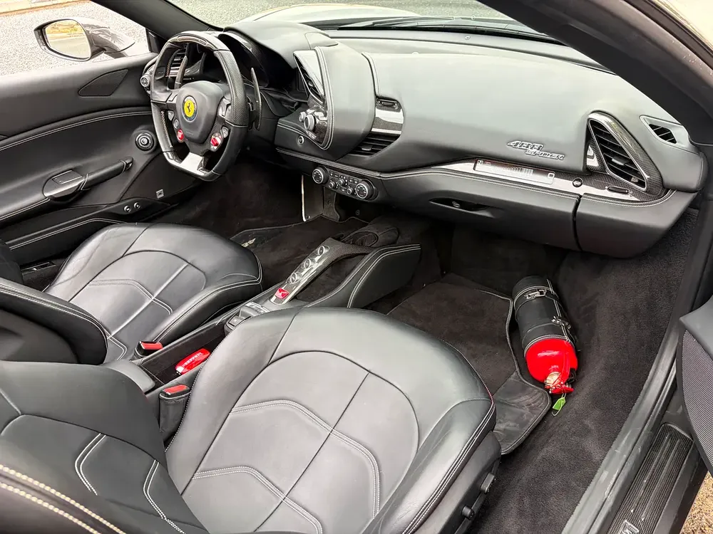 Ferrari 488 spider 21,000kms GCC - Image 6