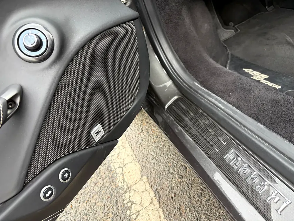 Ferrari 488 spider 21,000kms GCC - Image 7