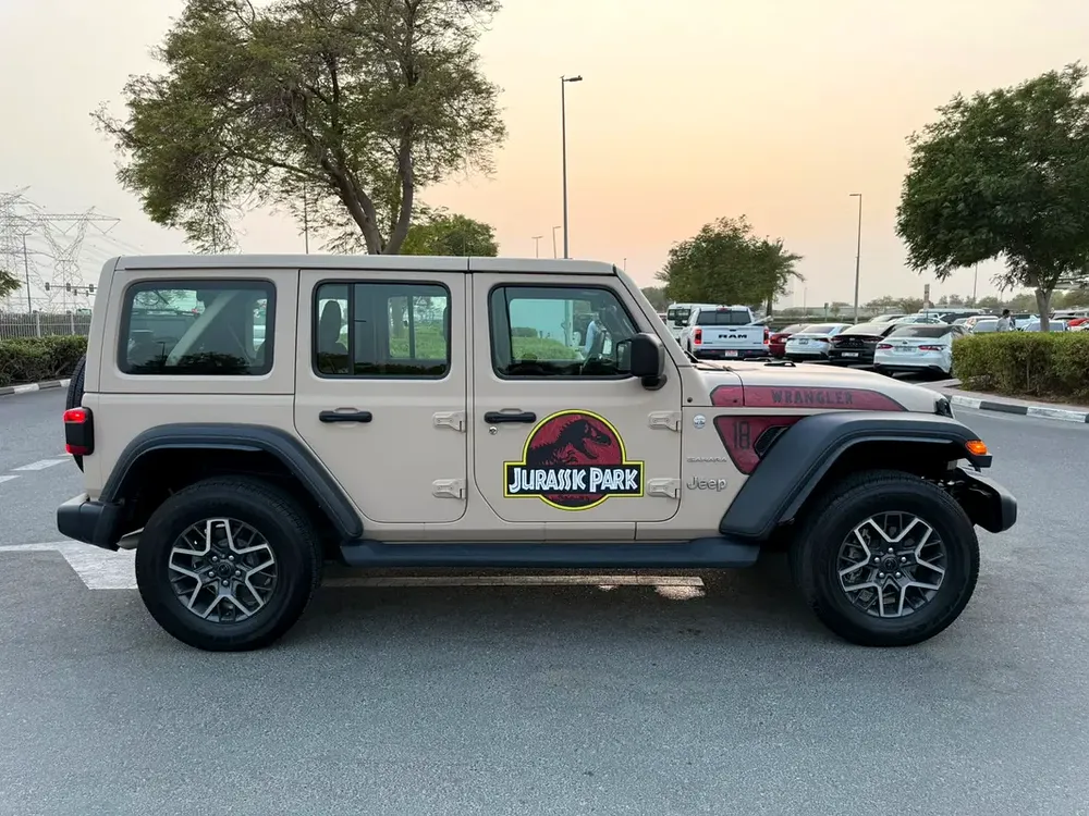 Jeep Wrangler SAHARA UAE NATIONAL DAY 2024 - Image 5