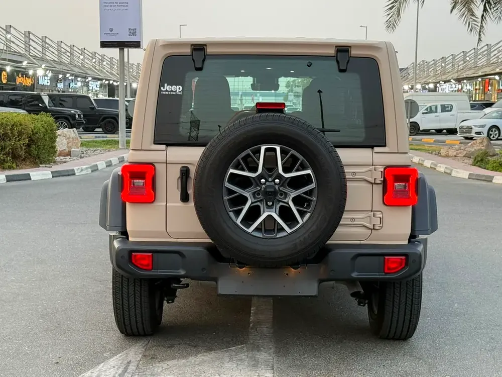 Jeep Wrangler SAHARA UAE NATIONAL DAY 2024 - Image 7