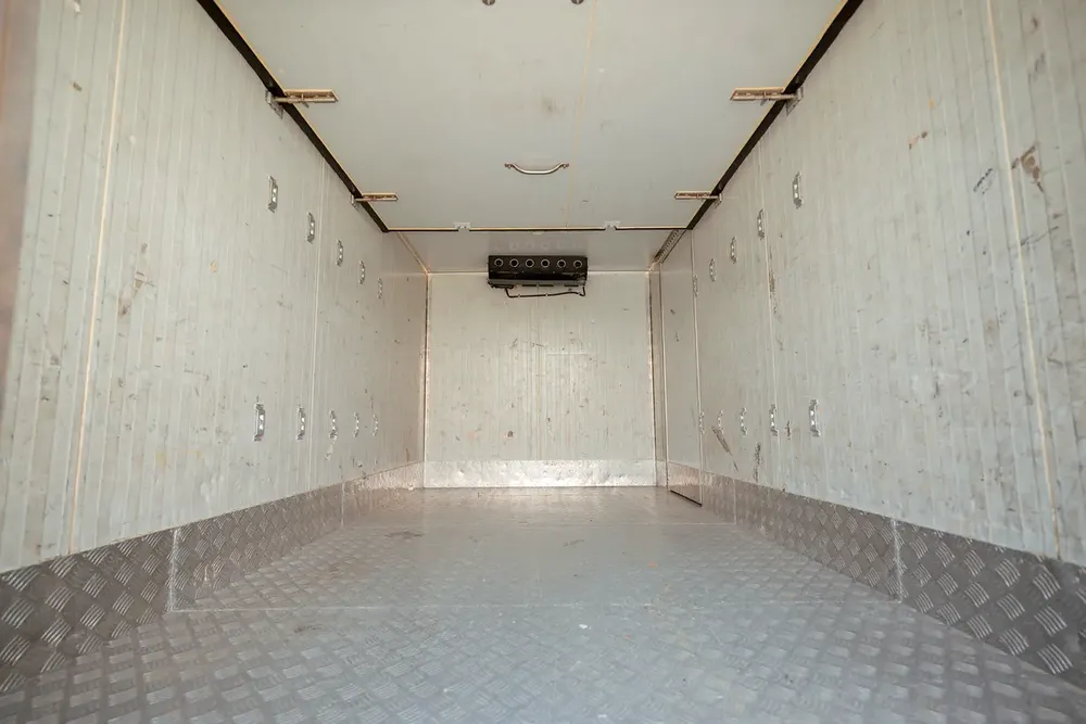 Mitsubishi Canter Chiller | Diesel | GCC Specs | Ref#M41016 - Image 7