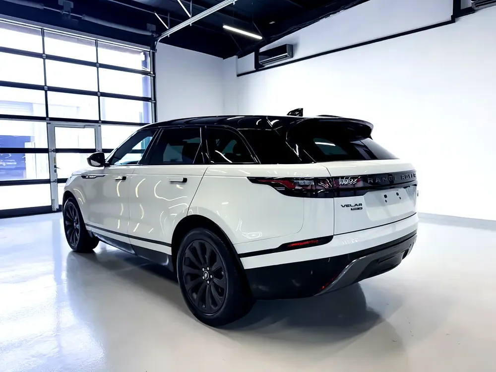 2020 LAND ROVER VELAR P250 R-DYNAMIC | FULL SERVICE HISTORY | ORIGINAL PAINT | IMMACULATE CONDITION - Image 13