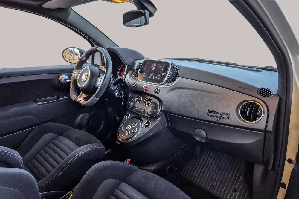 AED 988/month | 2022 Abarth 595  | GCC Specs | Ref#449593 - Image 9