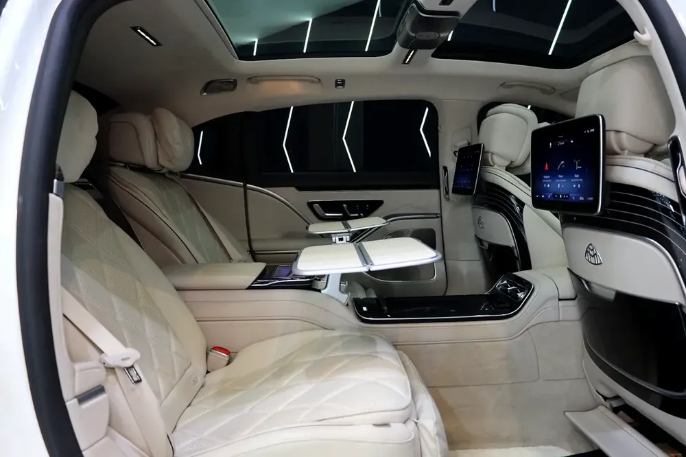 2022 Mercedes-Benz Maybach S680, Executive Rear Seat Package, EMC Warranty + Service!! - Image 10